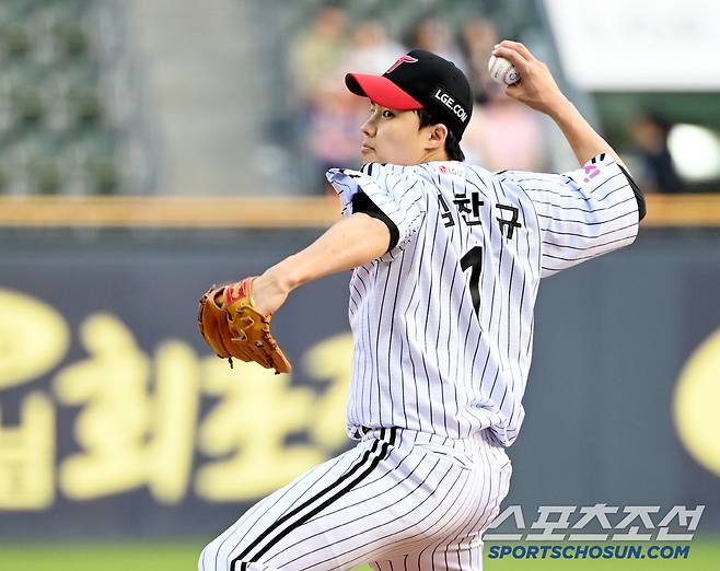 27일 잠실야구장에서 열린 한화와 LG의 경기, LG 선발투수 임찬규가 역투하고 있다. 잠실=허상욱 기자wook@sportschosun.com/2025.05.27/