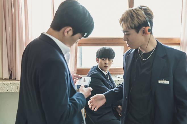 사진제공=웨이브