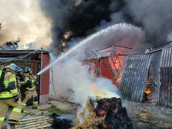 화재 현장. 부산소방재난본부 제공