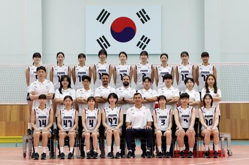 VNL 출격 앞둔 여자배구 대표팀. 사진[연합뉴스]