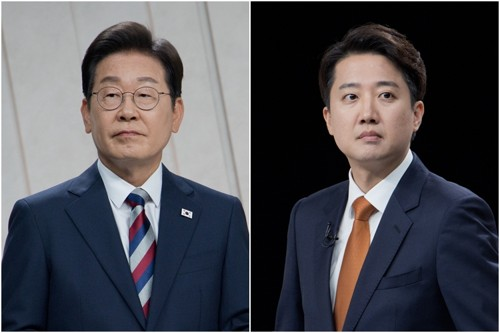 이재명 더불어민주당 대선 후보(왼쪽)·이준석 개혁신당 대선 후보가 지난 27일 서울 마포구 상암동 MBC 스튜디오에서 진행된 정치 분야 TV토론회를 준비하고 있다. [사진 출처 = 국회사진기자단]