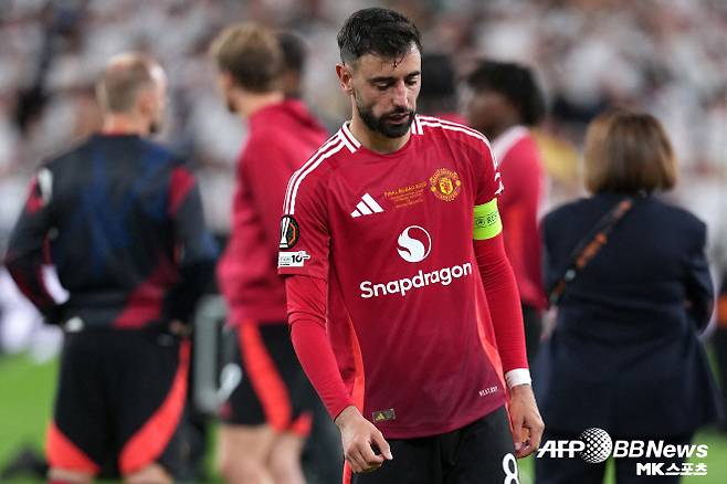 맨체스터 유나이티드의 심장 브루노 페르난데스(30·포르투갈)가 알 힐랄(사우디아라비아)의 관심을 받는다. 맨유가 5월 22일 유럽축구연맹(UEFA) 유로파리그(UEL) 결승전에서 토트넘에 0-1로 패하며 올 시즌을 무관으로 마친 뒤 전해진 소식이다. 사진=AFPBBNews=News1