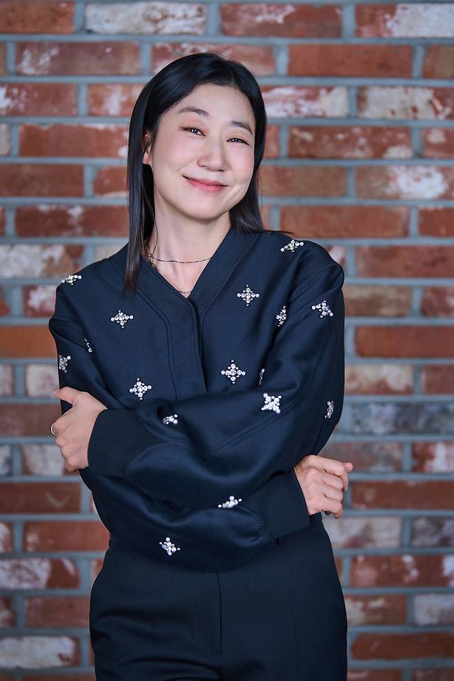 NEW, 안나프루나필름 제공