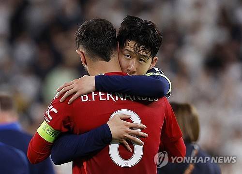 영국 매체 '데일리 메일'이 27일(한국시간) 사우디아라비아 프로리그 알힐랄이 관심을 갖는 브루누 페르난데스에게 3일 안에 결정하라고 통첩을 날렸다고 보도했다.&nbsp;연합뉴스