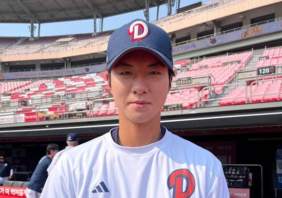 두산 베어스 신인 내야수 김준상이 28일 수원 KT전에서 데뷔 첫 1군 등록 뒤 선발 2루수로 파격 출전한다. 두산 베어스