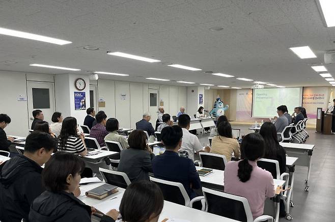 FISU의 역량 강화 워크숍 모습.