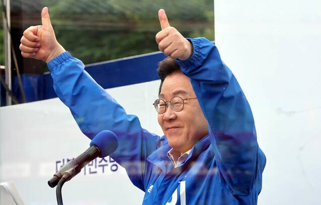 이재명 더불어민주당 대통령 후보가 28일 서울 광진구 어린이대공원 앞에서 열린 선거 유세에서 지지를 호소하고 있다. 김경호 선임기자 jijae@hani.co.kr