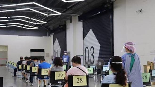 지난 2021년 당시 백신 접종을 기다리는 대만 시민