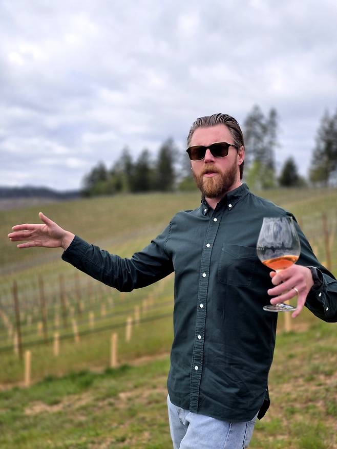 엘크 코브 빈야즈&nbsp;세일즈 부회장 카메론 그리스티(Cameron Christie).