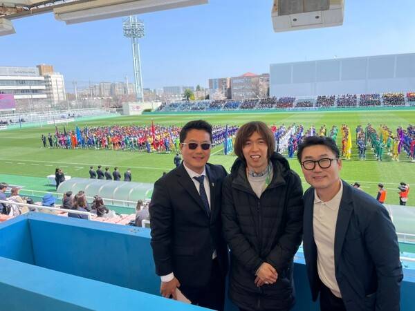 일본의 대학축구 시스템을 보고 온 박한동 회장(왼쪽). 대학축구연맹은 한일 양국 간 정례 교류 확대, 자매결연 추진, 국제 교류전 기획 등 다양한 협력 모델을 바탕으로 대학축구의 위상과 가능성을 넓힌다는 계획이다. ⓒ대학축구연맹