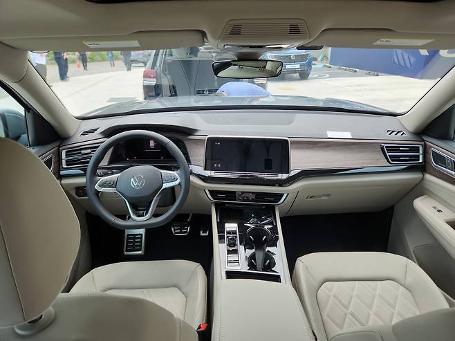 신형 아틀라스 1열./사진=도다솔 기자