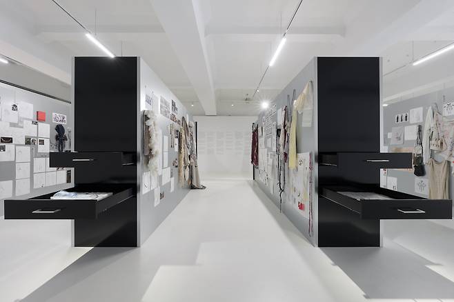 3전시실 전시 전경. ⓒ 사진 제공: 일민미술관. 사진: 스튜디오 오실로스코프(Studio Oscilloscope) (2)