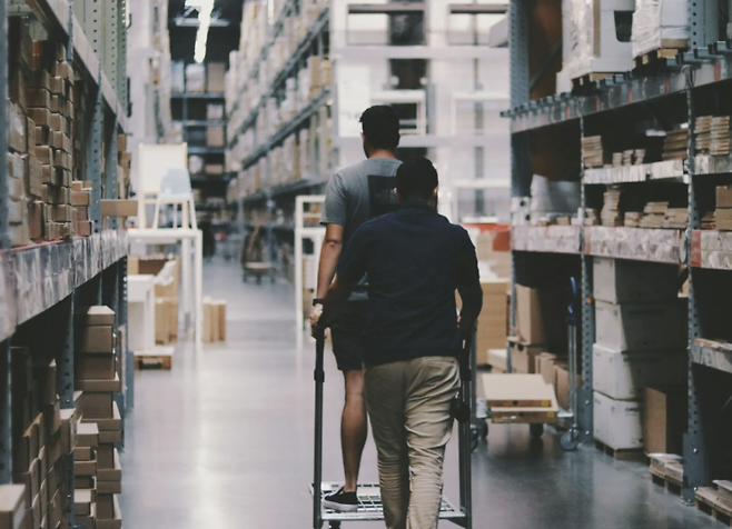 창고형 할인매장. 사진은 기사의 특정내용과 관련없음. 펙셀스