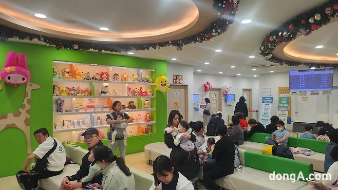 서울 구로 ‘우리아이들병원’ 진료실 모습. 최재호 기자 cjh1225@donga.com
