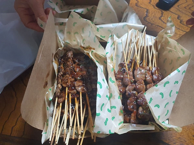 Internet_20250530_002946_1.png 닭꼬치집 랜덤박스 주문했는데 염통만 \'50개\'받은 고객.jpg