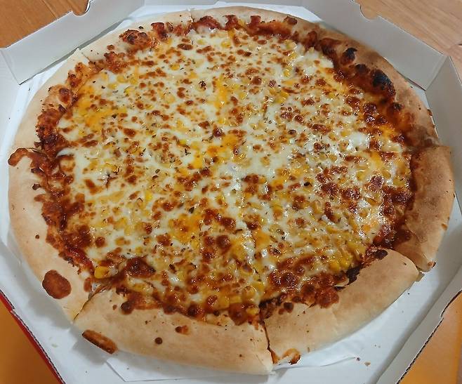 옥수수 치즈 피자