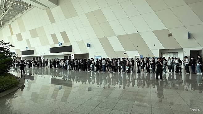 ▲ 실내 대기조인 A, B조부터 입장