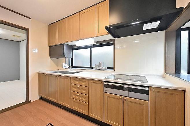 dfc9a479c4baa29d767e467897992d21_00_01.jpg 일본에서 2억원으로 살 수 있는 단독주택 건물...