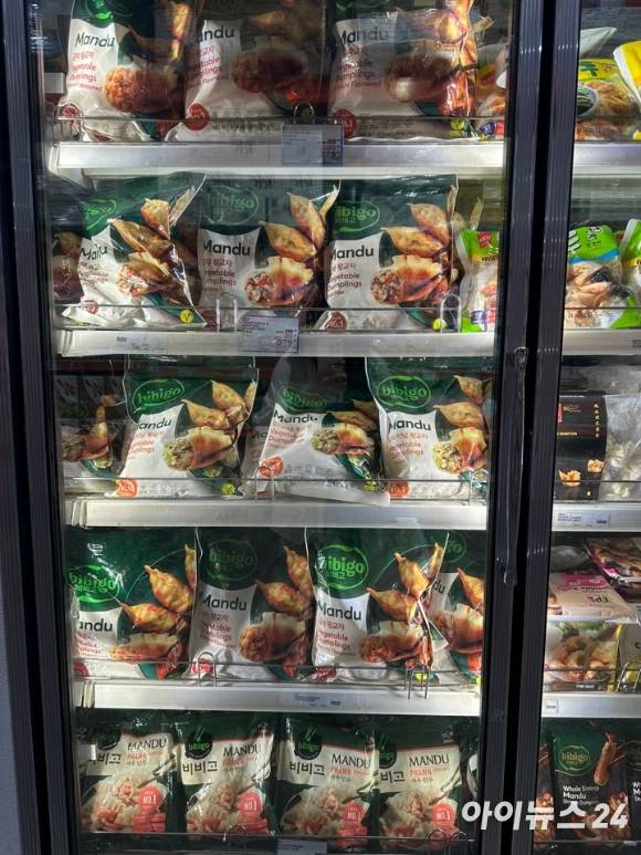 S&R 서킷점에 진열된 CJ제일제당 비비고 제품. [사진=전다윗 기자]