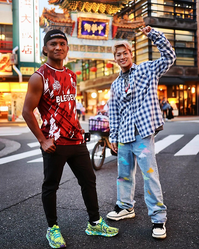 미우라 고타는 2004·2006 K-1 MAX 챔피언 부아까오의 태국 무에타이 체육관 후배다. 사진=三浦 孝太