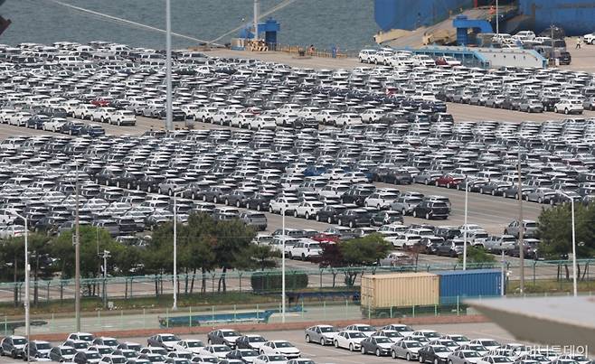 경기 평택시 포승읍 평택항 자동차전용부두. /사진=뉴스1 /사진=(평택=뉴스1) 김영운 기자