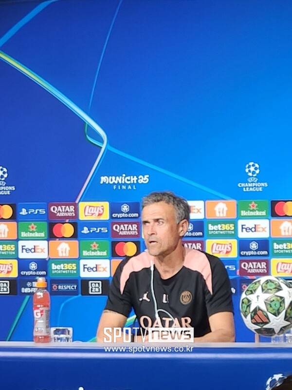 ▲ 루이스 엔리케 파리 생제르맹 감독.