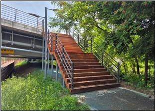 춘천대교 연결 계단 [춘천시 제공.재판매 및 DB 금지]