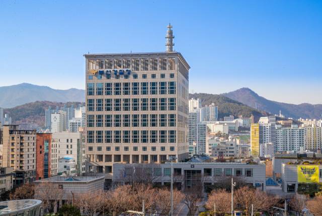 부산경찰청 건물 전경