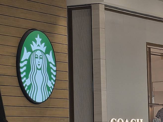 갤럭시 S25 엣지로 3배줌 촬영. 2억화소 광각 카메라에서 크롭한 디지털줌으로 화질에 큰 열화는 없었다.(사진=임유경 기자)