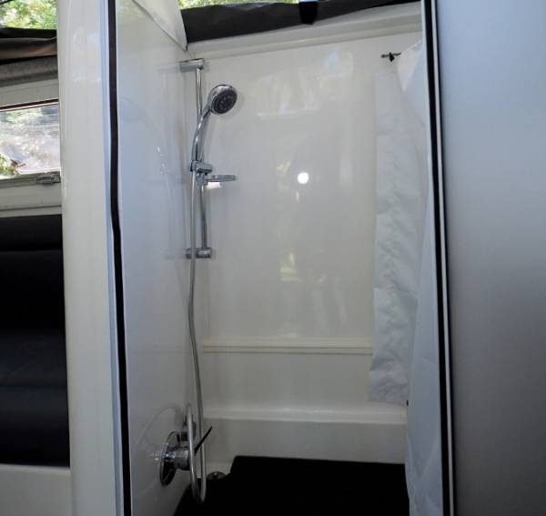 출처 : 캐러밴월드