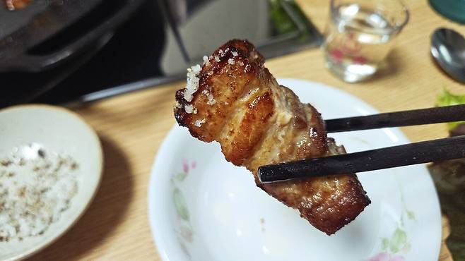 20250531_220113.jpg 저녁 통삼겹 굽고 그 기름에 파전