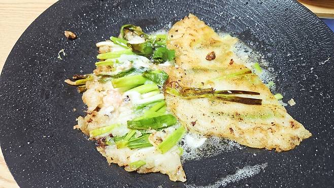 20250531_222900.jpg 저녁 통삼겹 굽고 그 기름에 파전