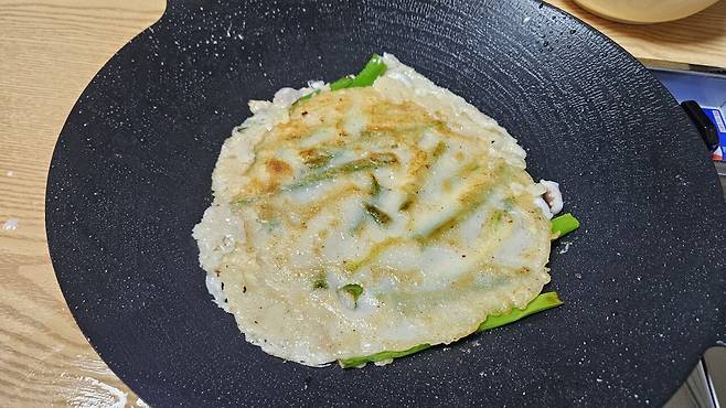 20250531_224424.jpg 저녁 통삼겹 굽고 그 기름에 파전