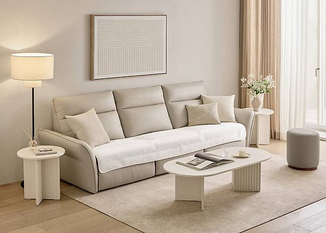 까사미아의 ‘아이스’ 냉감 기능성 패브릭 시리즈.