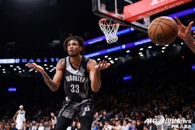 클랙스턴 역시 LA 레이커스에 있어 좋은 선택지다. 그는 올 시즌 70경기 출전, 평균 10.3점 7.4리바운드 2.2어시스트 1.4블록슛을 기록했다. 현재 3년 계약이 남아 있는 상황. 총액은 6940만 달러로 2028년 여름 FA 자격을 얻게 된다. 사진=AFPBBNews=News1