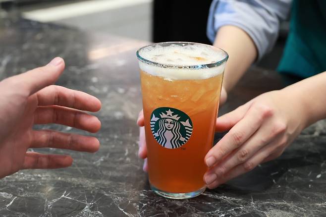 스타벅스 코리아&nbsp;‘자몽 허니 블랙티’