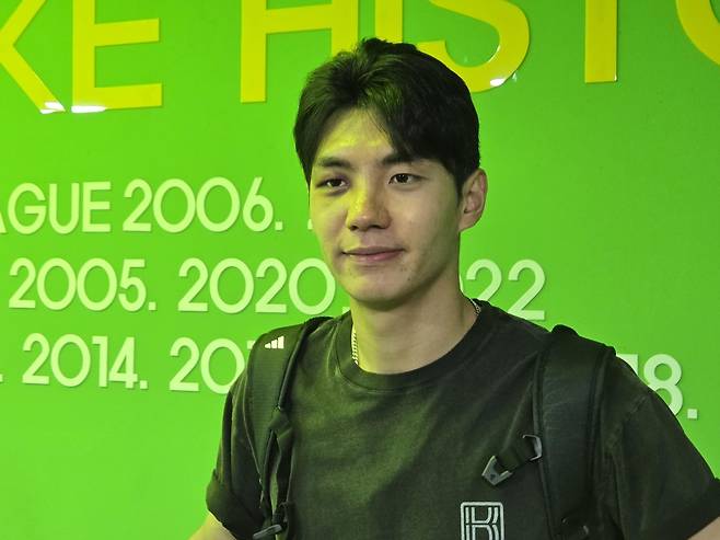 31일 전주월드컵경기장에서 울산과의 경기 마치고 취재진 만난 전진우 [촬영 최송아]