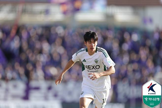 이번 시즌 전진우의 경기 모습(3월 30일 FC안양전) [한국프로축구연맹 제공. 재판매 및 DB 금지]