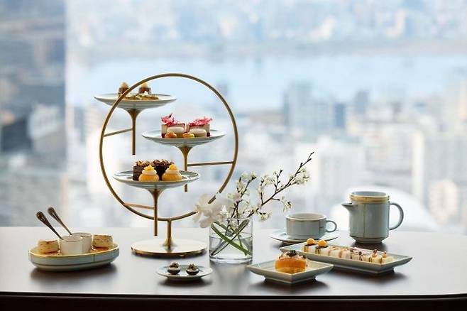 피콕 앨리, 월도프 아스토리아 오사카