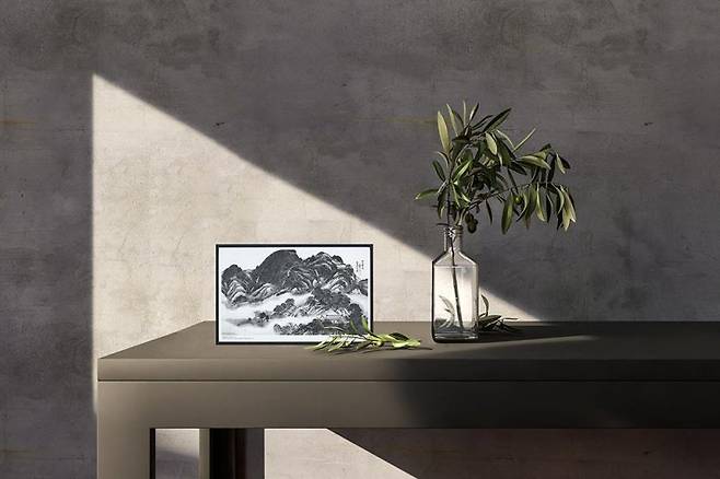 지난해 한국조폐공사가 처음 선보인 '인왕제색도' 화폐요판화 소형