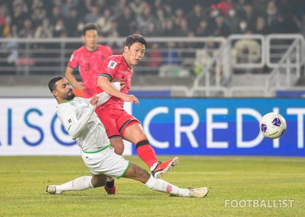 황희찬(오른쪽). 서형권 기자