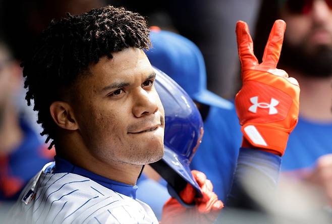 <yonhap photo-1135="">2일(한국시간) 콜로라도와의 홈 경기에서 시즌 10호 홈런을 때려낸 후안 소토. [AFP=연합뉴스]</yonhap>