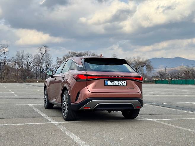 렉서스 RX 350h 럭셔리. /사진=강주헌 기자