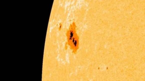 태양 흑점 AR4100. NASA/SDO