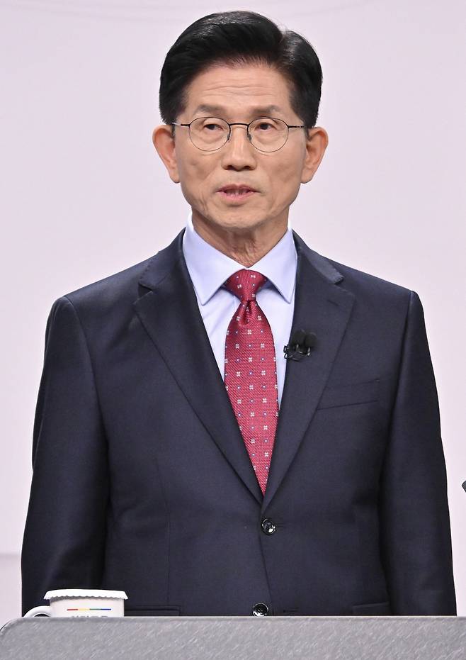 김문수 국민의힘 대선후보가 5월 18일 1차 중앙선거방송토론위원회 주관 제21대 대통령 선거 후보자토론회에서 발언하고 있다. 사진공동취재