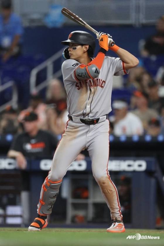 이정후가 1일(한국시간) 마이애미전에서 타석에 들어서고 있다. /AFPBBNews=뉴스1