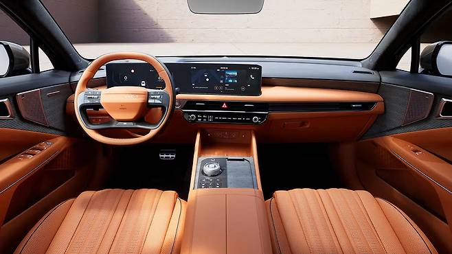 기아 K8 하이브리드 실내