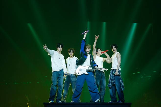 투모로우바이투게더. 사진 | 2025 위버스콘 페스티벌