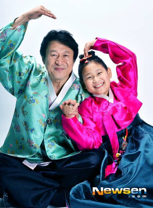 왼쪽부터 김응수 김은서/뉴스엔DB