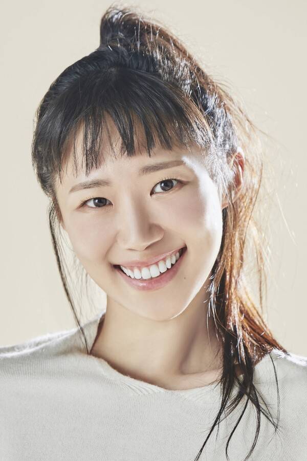 ▲ 티빙 오리지널&nbsp;‘러닝메이트’에 출연해 색다른 매력을 선사할 박예니. 제공|에일리언컴퍼니